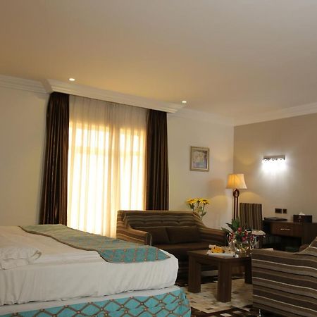 Grand Pela Hotel&Suites Abuja Exterior foto