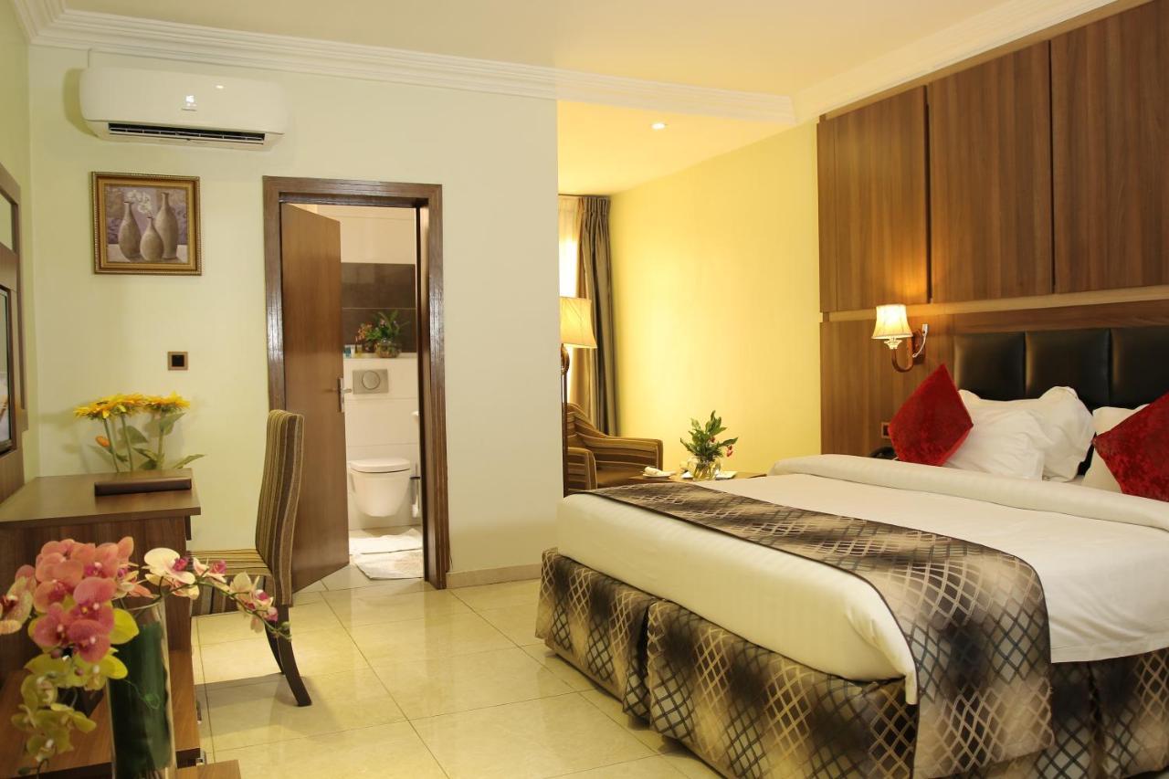 Grand Pela Hotel&Suites Abuja Exterior foto