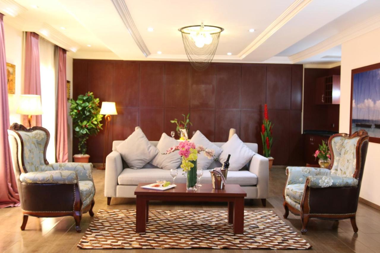 Grand Pela Hotel&Suites Abuja Exterior foto