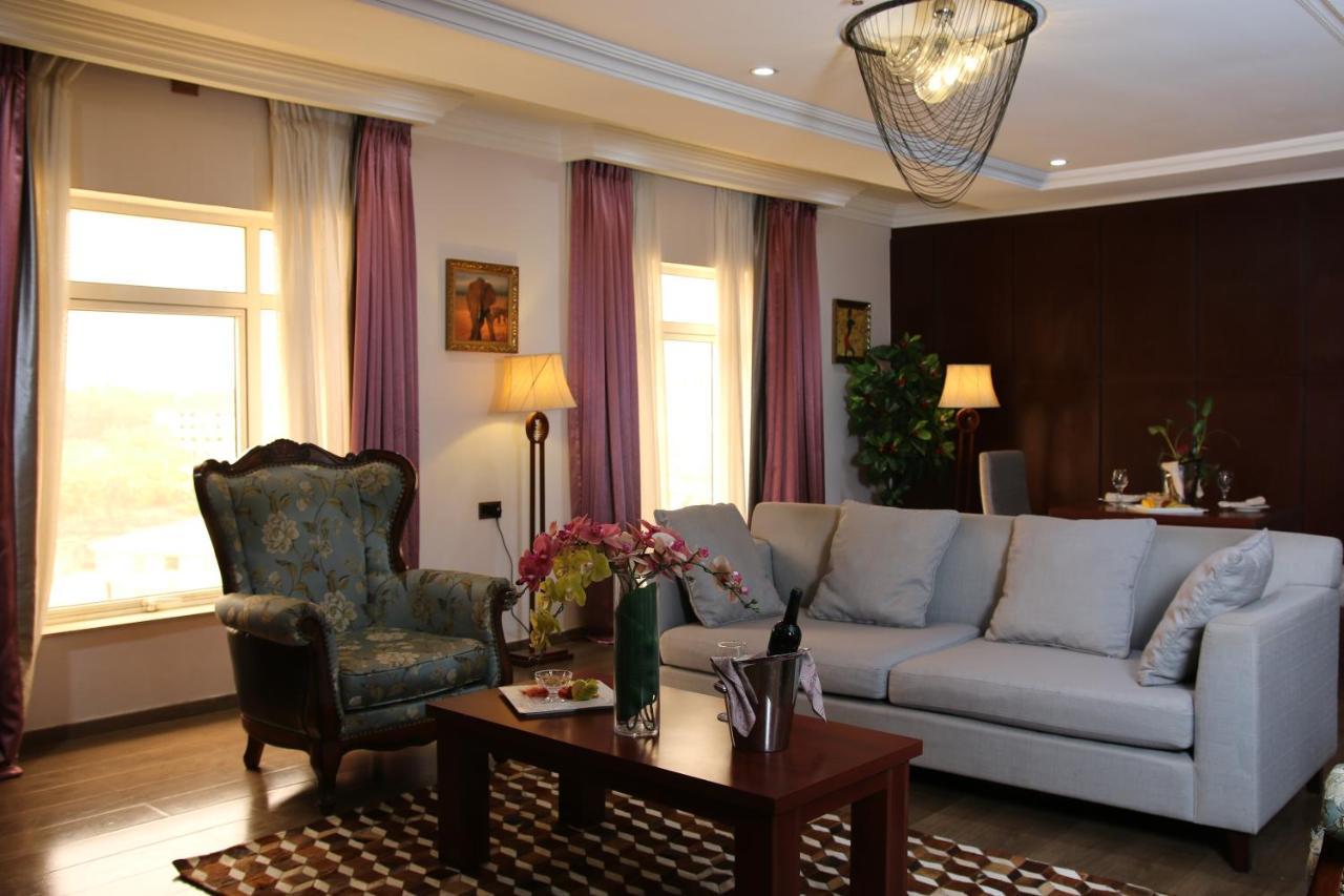 Grand Pela Hotel&Suites Abuja Exterior foto
