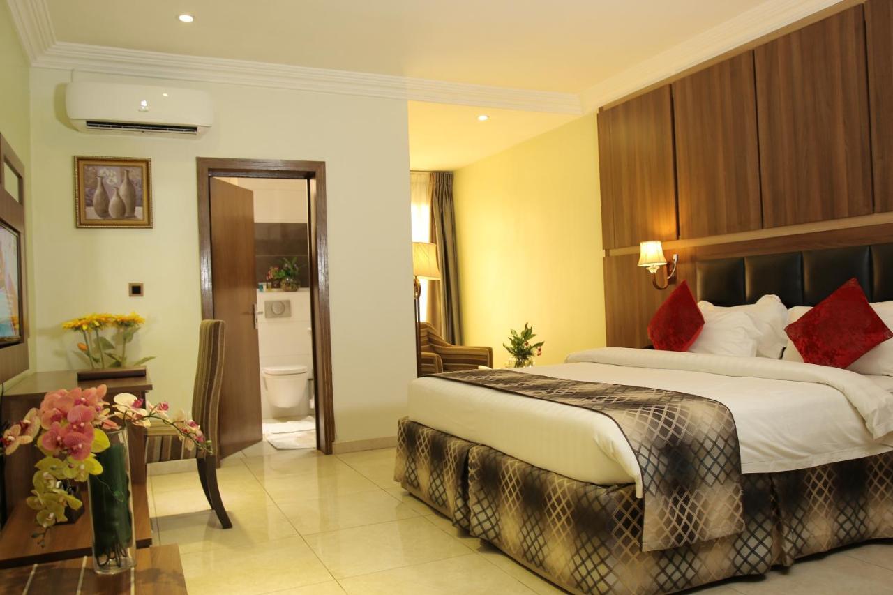 Grand Pela Hotel&Suites Abuja Exterior foto