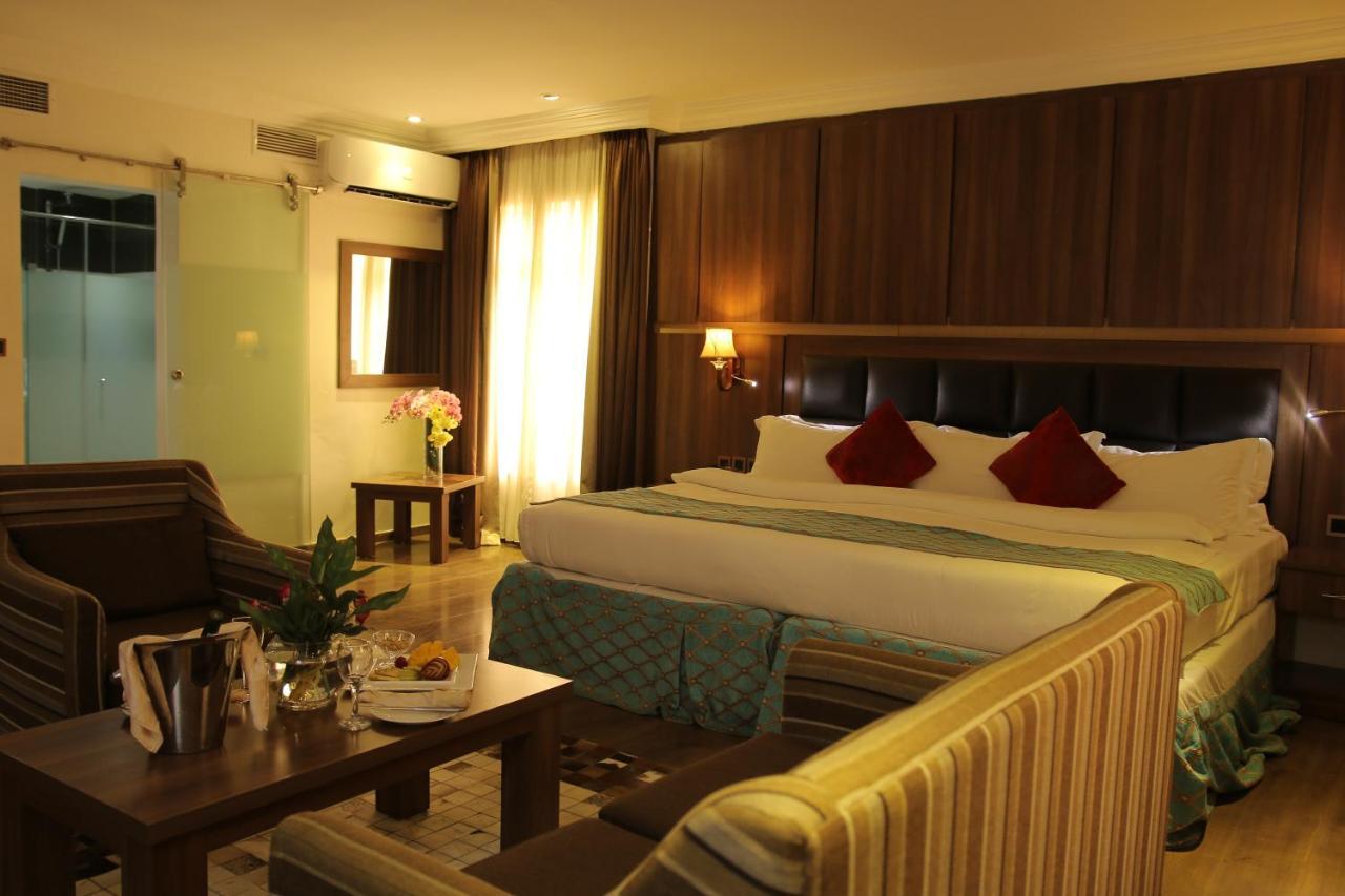 Grand Pela Hotel&Suites Abuja Exterior foto