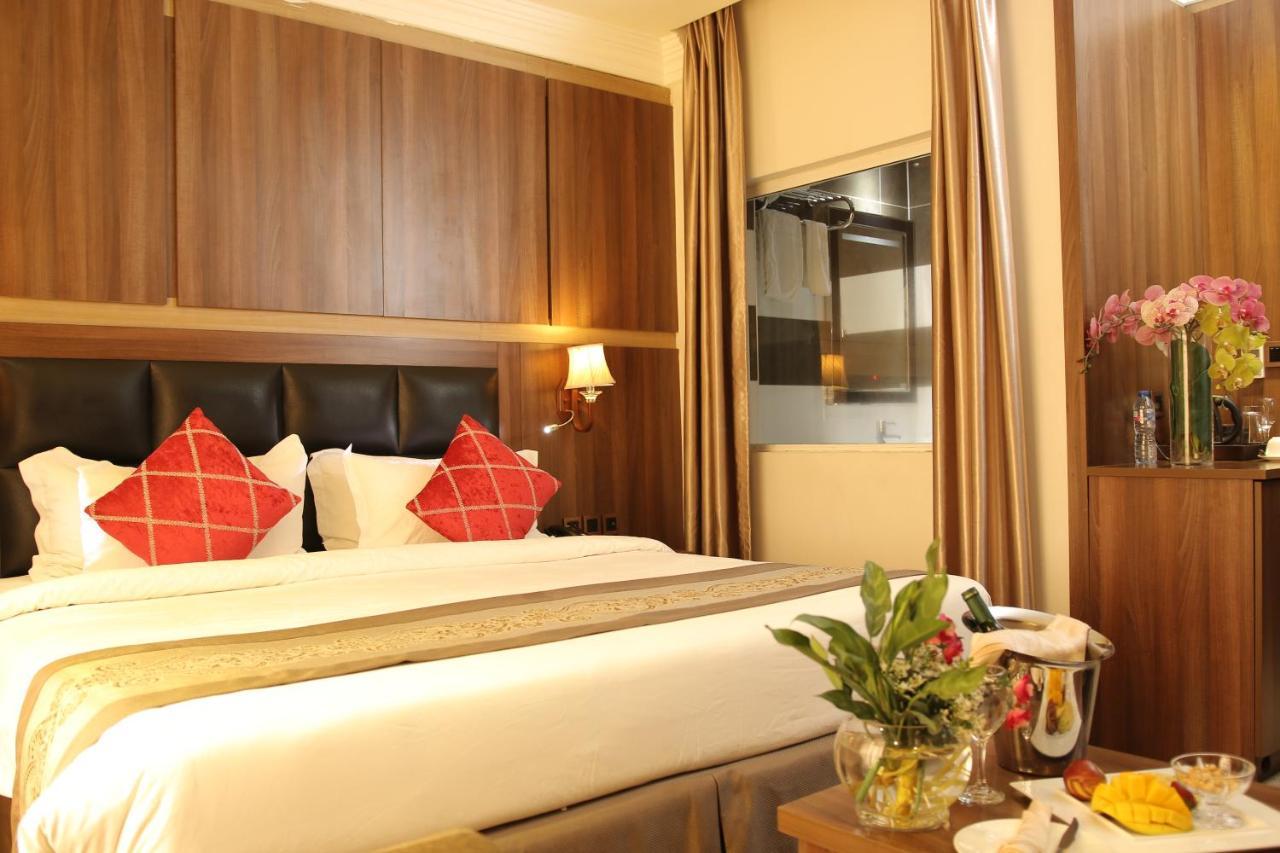 Grand Pela Hotel&Suites Abuja Exterior foto