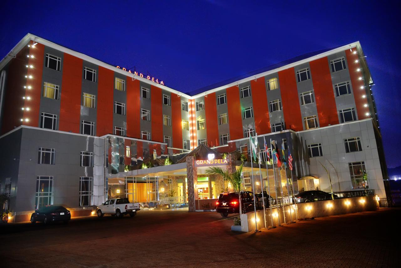 Grand Pela Hotel&Suites Abuja Exterior foto
