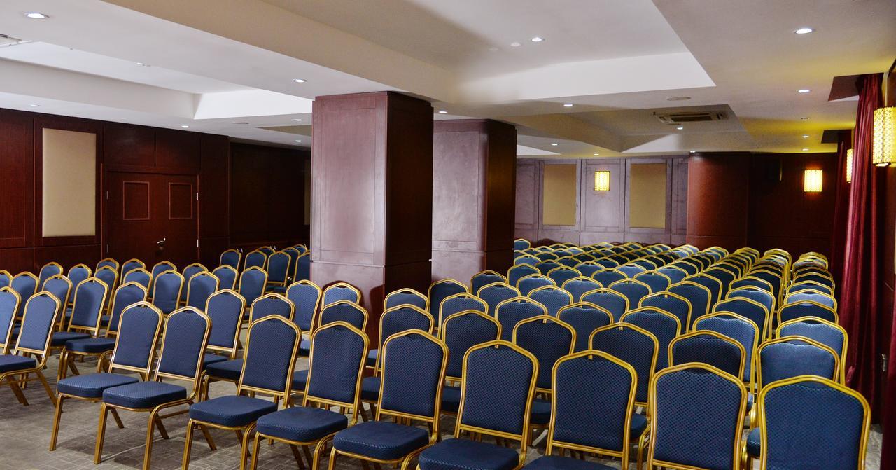 Grand Pela Hotel&Suites Abuja Exterior foto